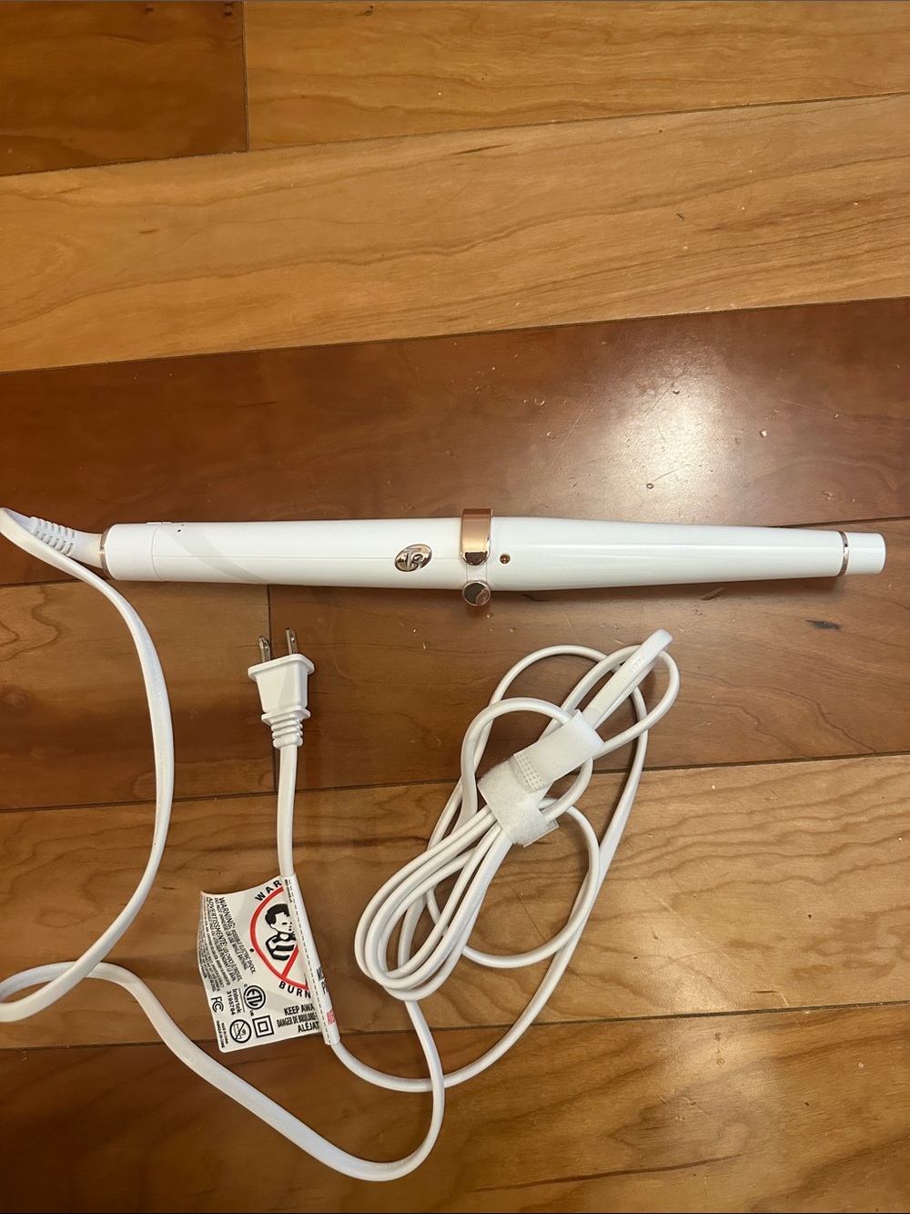 T3 Singlepass Wave Ceramic Curling Wand EUC